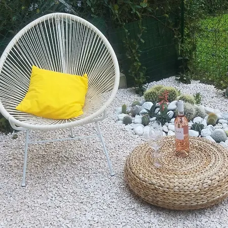 Apartment Studio Rez-de-jardin